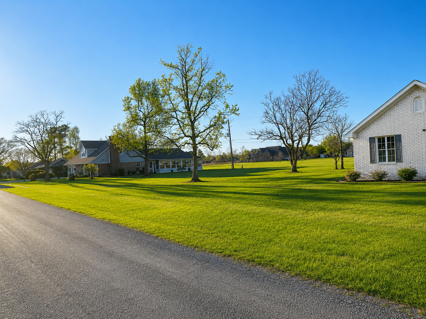 Peaceful grounds at Stonewood Senior Living, Orange TX